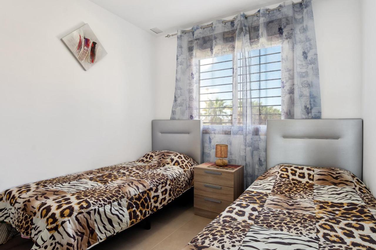 Cb Living - Modern Apartment, Terrazas De Campoamor Dehesa de Campoamor  Bagian luar foto