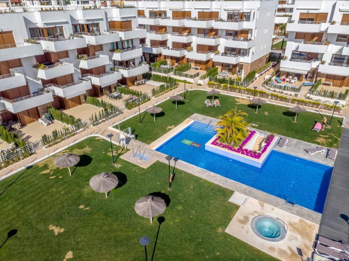 Cb Living - Modern Apartment, Terrazas De Campoamor Dehesa de Campoamor  Bagian luar foto