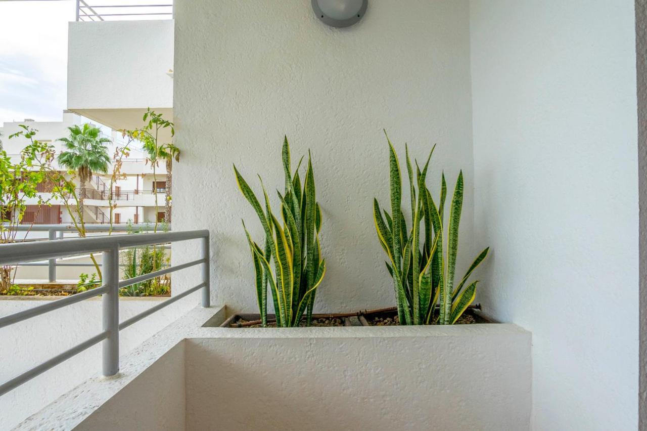 Cb Living - Modern Apartment, Terrazas De Campoamor Dehesa de Campoamor  Bagian luar foto